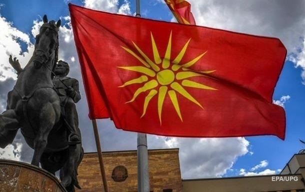 Большинство македонцев поддерживают переименование страны