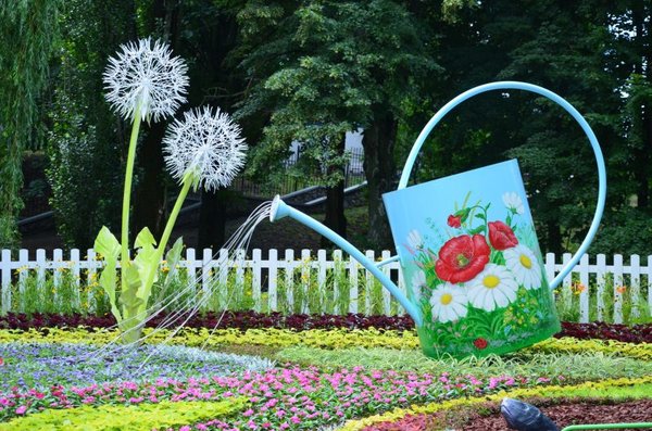 «Мир великанов» в Киеве: на Печерске открылась необычная выставка (фото)