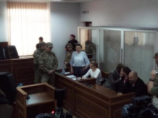 Суд не выпустил Савченко из СИЗО