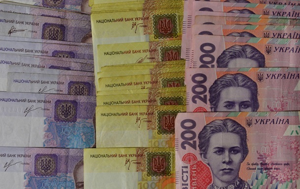 Украина выплатила за полгода по долгам 160 млрд