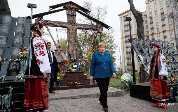 Итоги 01.11: Приезд Меркель и санкции РоссииСюжет