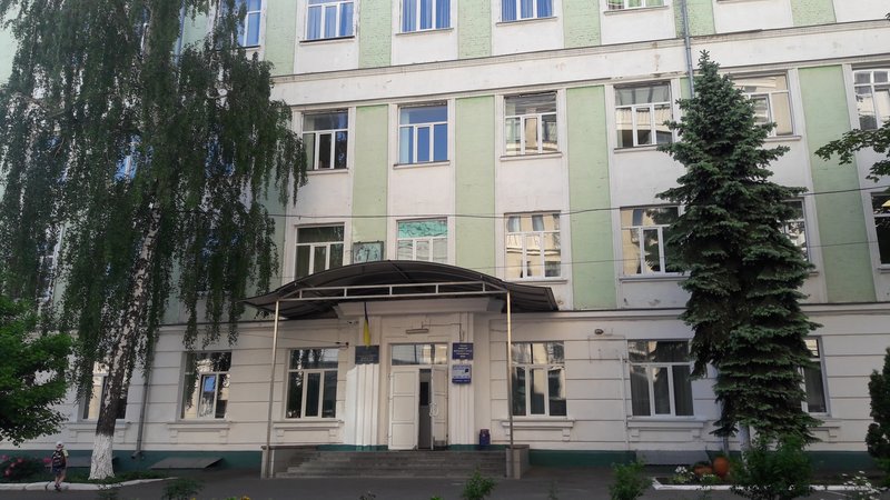 Из школы в центре Киева младшеклассницу доставили в больницу: что произошло