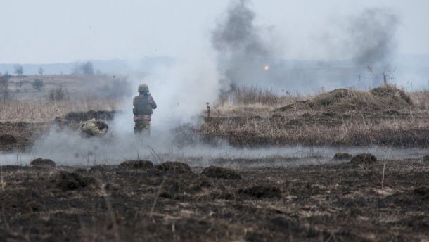 Бойовики сильно вдарили по українських захисниках на Донбасі: де відбувся найзапекліший бій