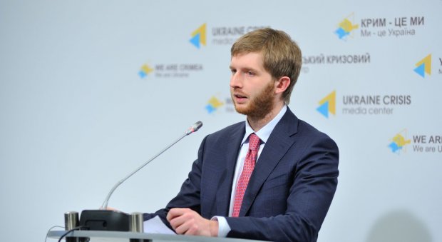 Чим погрожує мільярдер Ахметов, якщо хтось зазіхне на зниження його заробітків