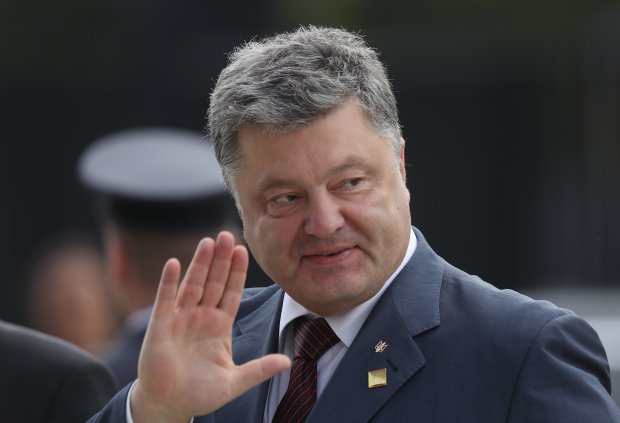 Цинічні змови та невиконані обіцянки Порошенка: чому виборча програма президента тріщить по швах