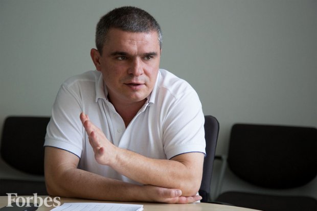 Цинічні змови та невиконані обіцянки Порошенка: чому виборча програма президента тріщить по швах