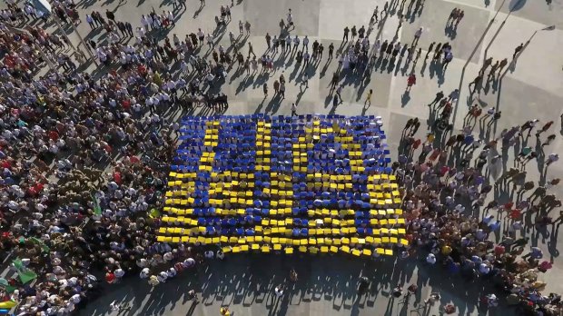 День прапора 2018: як українці оригінально відзначають свято – дивіться фото