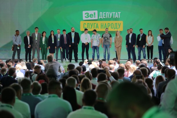Головні новини 9 червня: кандидати від партій Зеленського і Порошенка та суд над поліцейським