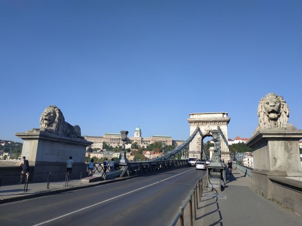 Горшок в дирє і йожик под діваном: практичні поради туристу, як перетравити Будапешт