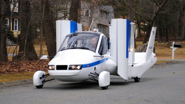 Компанія Terrafugia анонсувала старт продажів першого летючого автомобіля