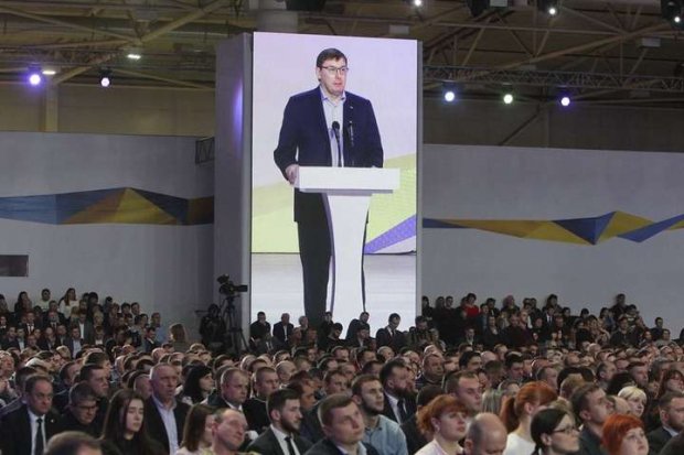 Луценко, Медведчук та кримінальні авторитети: які ще козирі у руках Порошенка