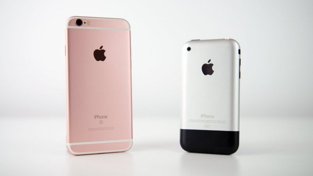 Відео дня: як змінювався iPhone протягом 12 років