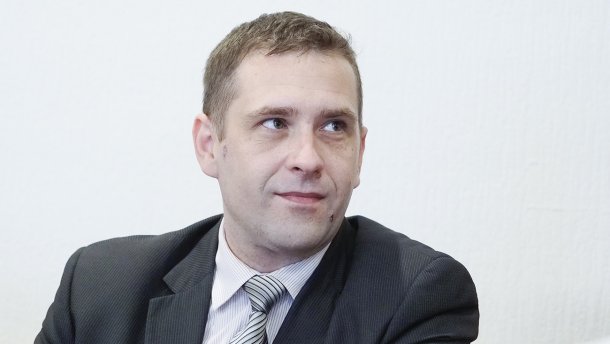 Вибір, який мав низку передумов: чому представник президента у Криму Бабін подав у відставку