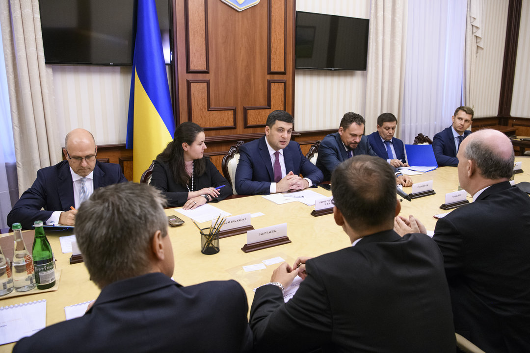 Гройсман нацелился на создание в Украине хаба автомобилестроения