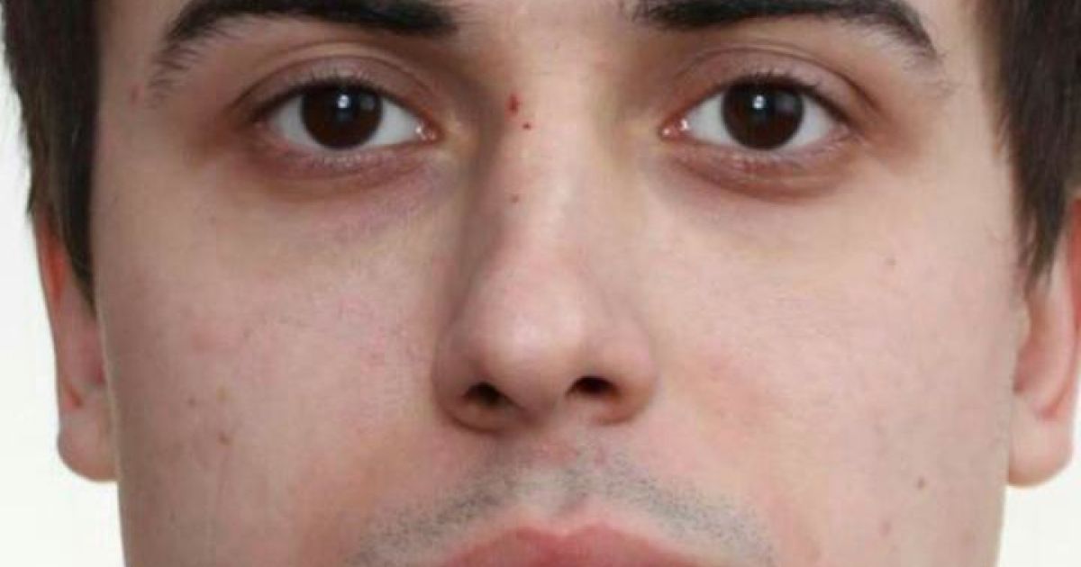 На Буковині вчитель фізики на уроці відгамселив старшокласника