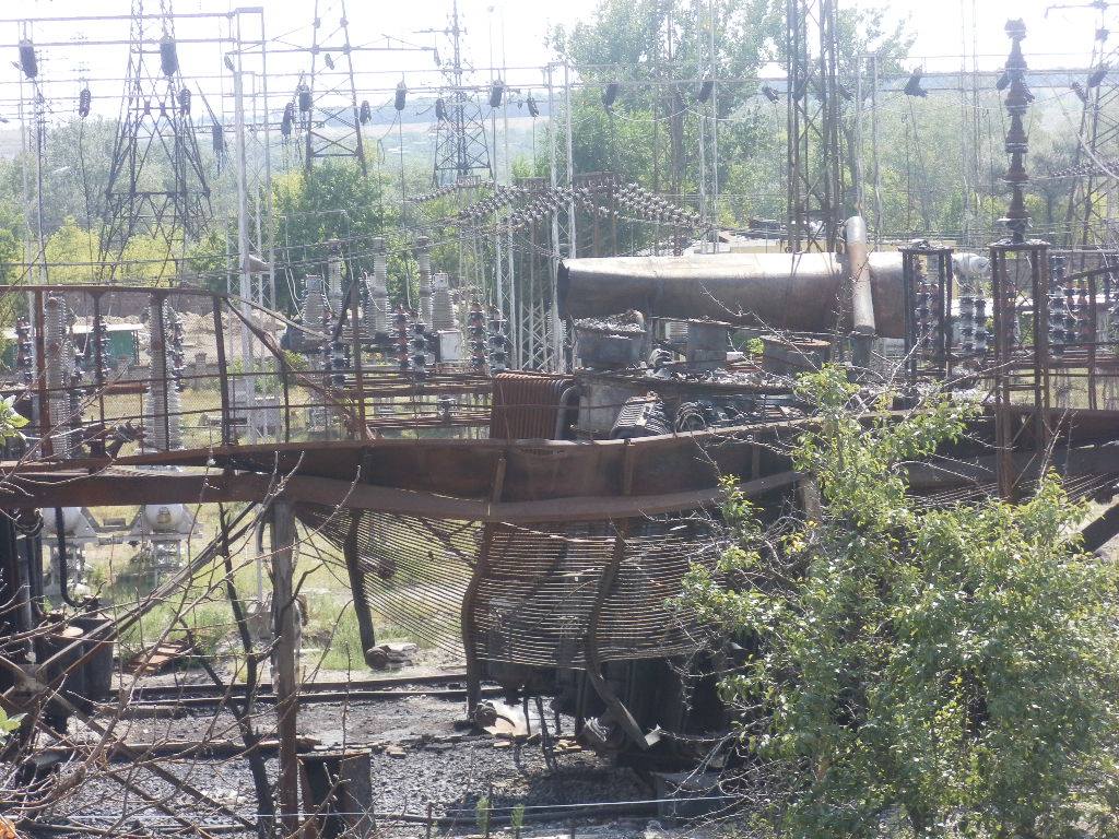 Опубликованы фото последствий вчерашнего обстрела боевиками Счастья