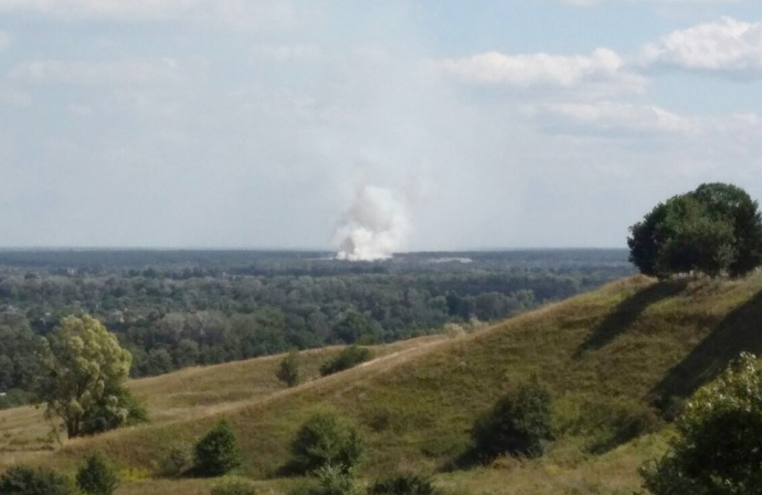 Пожар на свалке под Полтавой полыхает второй день (ФОТО, ВИДЕО)