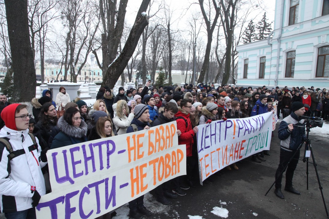 Спецоперація: як зірвати іспити в Національному медуніверситеті та усунути ректора