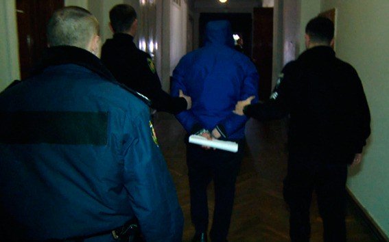 Суд арестовал банду фейковых полицейских