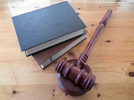 Суд снова перенес рассмотрение дела по Корвалолу