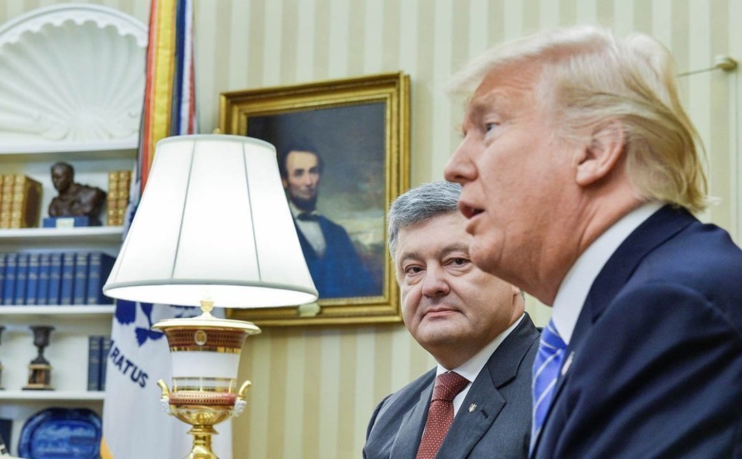 Суд в Лондоне признал статью BBC о взятке Порошенко Трампу клеветой