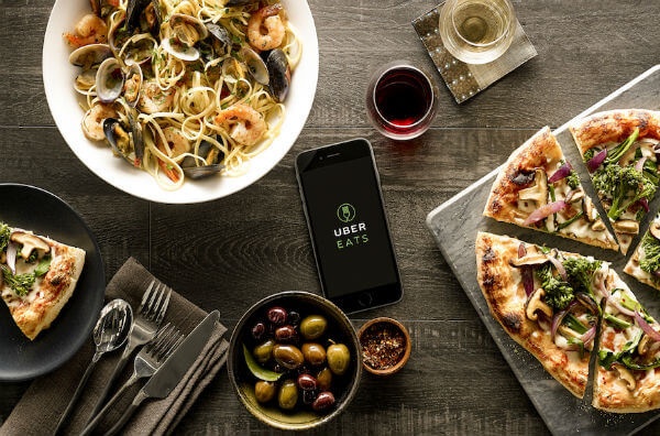 У Львові запускають сервіс доставки їжі Uber Eats