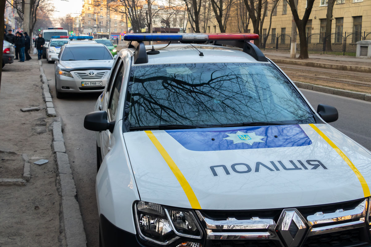В Днепре воры пытались скрыться от патрульных, полицейские стреляли