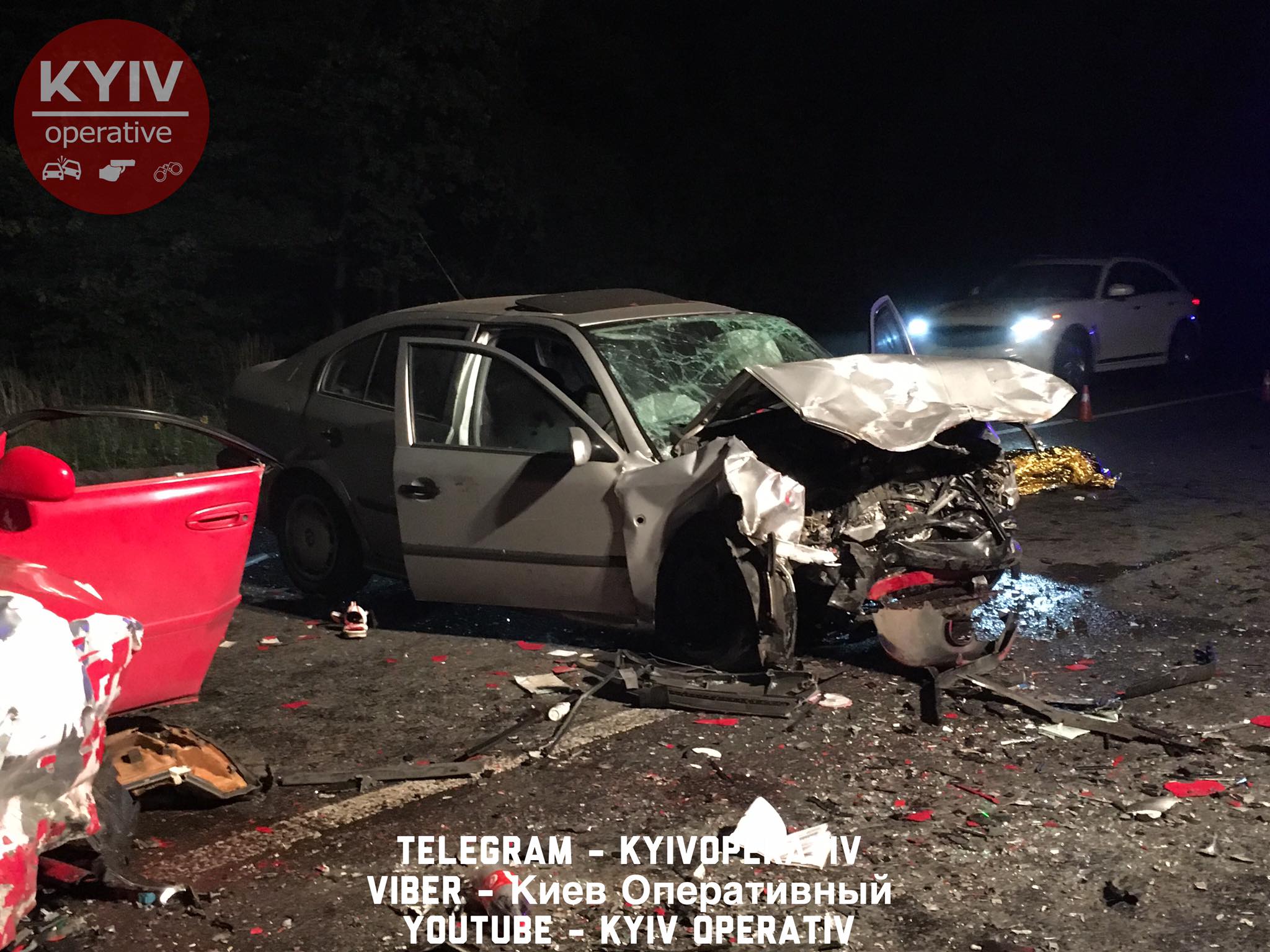 В ДТП на Гостомельском шоссе погибли два человека, трое срочно госпитализированы