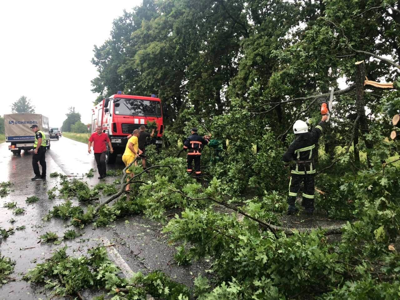 В Ивано-Франковской области в результате непогоды подтоплены жилые дома в нескольких районах