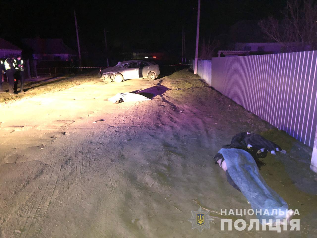 В Киевской обл. подросток за рулем сбил насмерть двух девушек