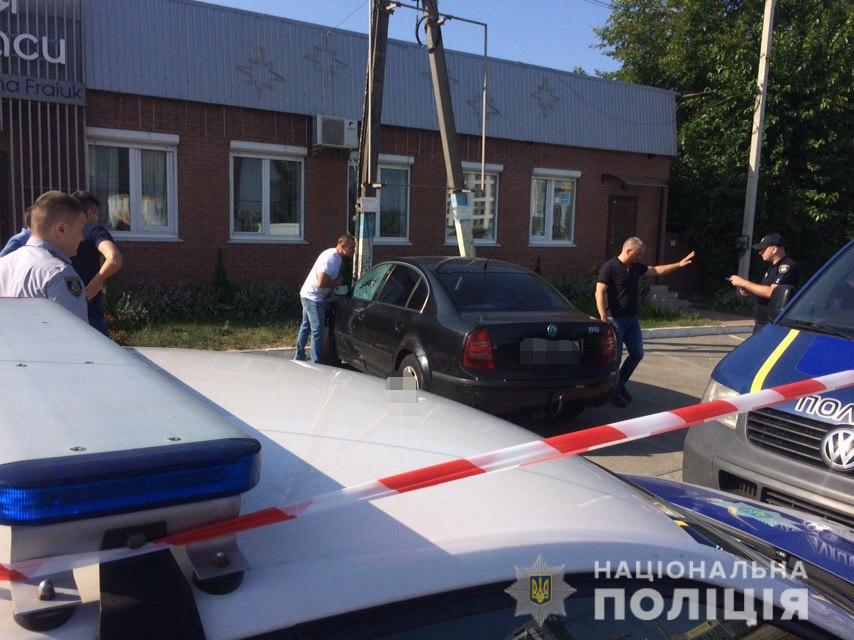 В Киевской области мужчина застрелился в автомобиле