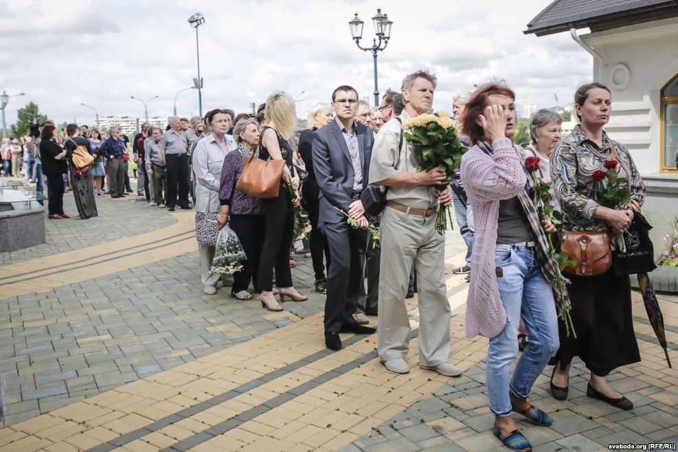 В Минске завершилась панихида по Павлу Шеремету, - фотогалерея