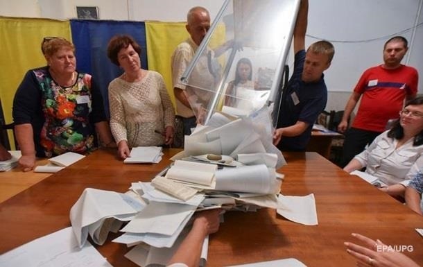 В одном из округов не успели подсчитать голоса