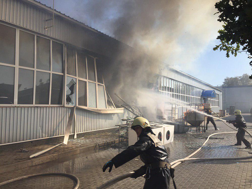В Сумах произошел взрыв на заводе, есть травмированные