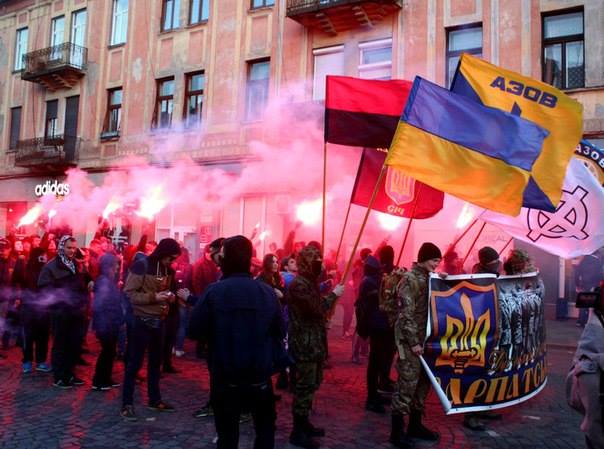 В Ужгороде участники шествия националистов заявили, что готовы к противодействию венгерским оккупационным деятелям