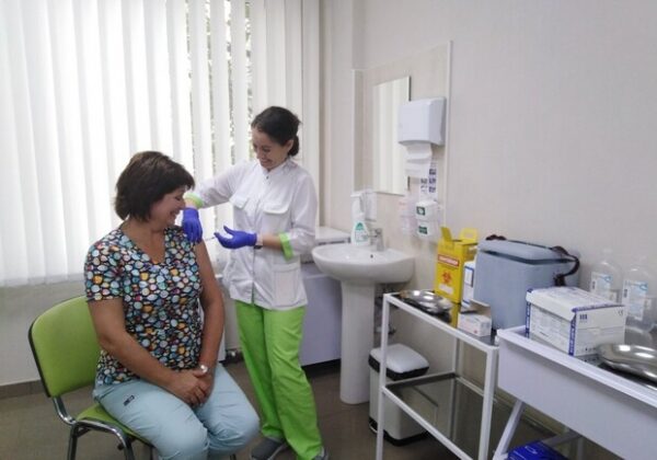 В Одессу привезли векторную вакцину Janssen