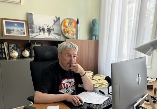 Министр культуры Ткаченко подал в отставку