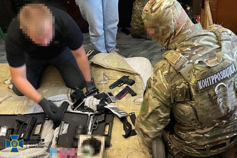 Коригував ракетні удари ворога: СБУ затримала викладача інформатики — зрадника