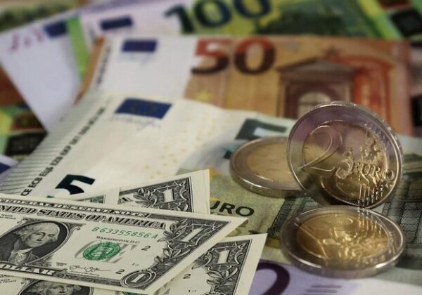 Курс валют в Украине 22 марта 2025: сколько стоит доллар и евро