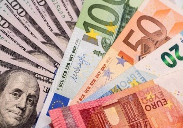 Курс валют в Украине 12 марта 2025: сколько стоит доллар и евро